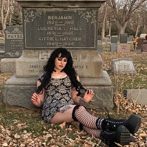 Meet your Posher, Ciara